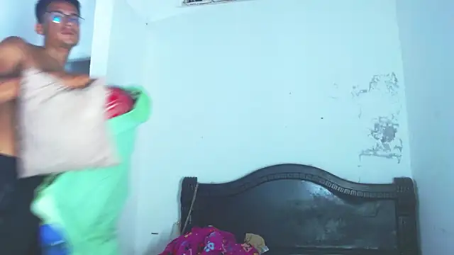 Snapshot of Jacobandluna chatting on 11.03.25 Jacobandluna online show from 11.03.25