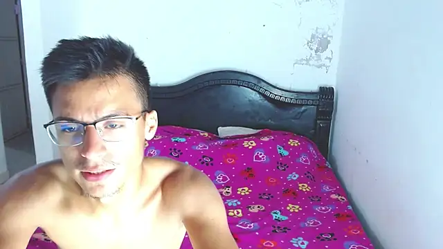 Snapshot of Jacobandluna chatting on 11.07.25 Jacobandluna online show from 11.07.25