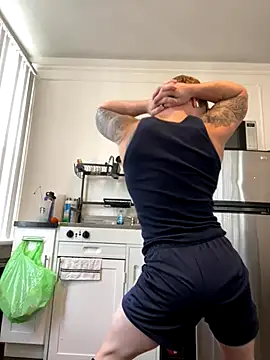 Snapshot of King_Kev_ chatting on 09.30.25 King Kev online show from 09.30.25