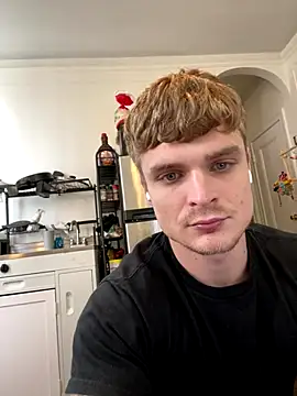 Snapshot of King_Kev_ chatting on 10.13.25 King Kev online show from 10.13.25