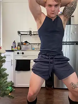 Snapshot of King_Kev_ chatting on 11.13.25 King Kev online show from 11.13.25