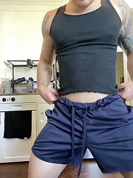 Snapshot of King_Kev_ chatting on 11.25.25 King Kev online show from 11.25.25