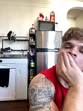 Snapshot of King_Kev_ chatting on 11.26.25 King Kev online show from 11.26.25