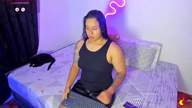 Dilan and Mia online show from 05.15.26