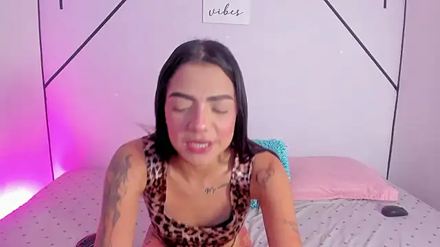 MiahCornell  online show from 01.08.26