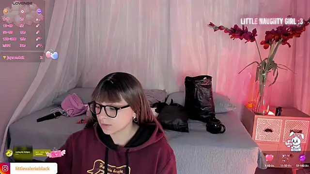 Snapshot of Aurora_blaack chatting on 10.17.25 Aurora blaack online show from 10.17.25