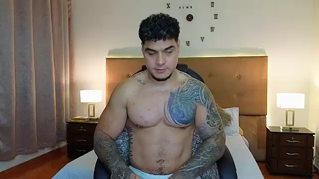 Snapshot of Steven_Velez chatting on 04.21.26 Steven Velez online show from 04.21.26