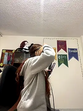 Sallem Pink online show from 10.17.25