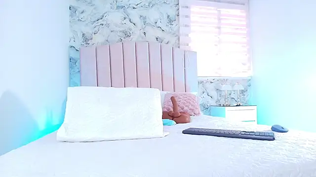 cataleya ebony  online show from 11.06.25