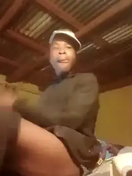 Snapshot of franceew chatting on 03.22.26 franceew online show from 03.22.26