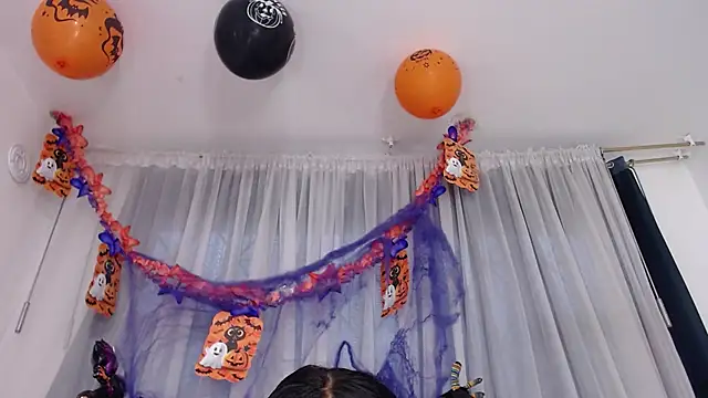 malejahotcs01 online show from 10.15.25