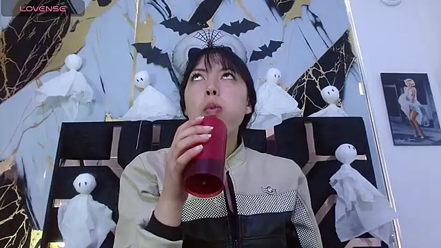 malejahotcs01 online show from 10.22.25