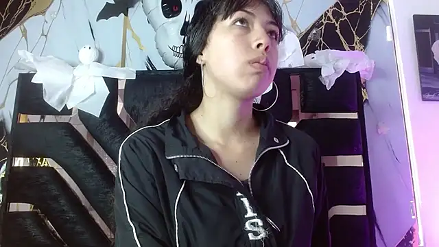 malejahotcs01 online show from 11.03.25