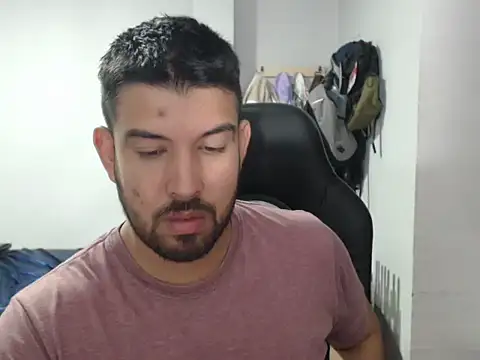 Snapshot of Axel11113 chatting on 09.24.25 Axel11113 online show from 09.24.25