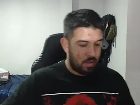 Snapshot of Axel11113 chatting on 09.30.25 Axel11113 online show from 09.30.25