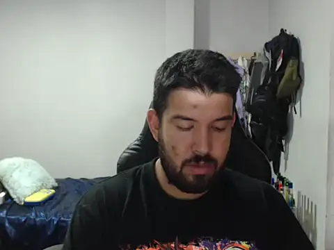 Snapshot of Axel11113 chatting on 10.18.25 Axel11113 online show from 10.18.25