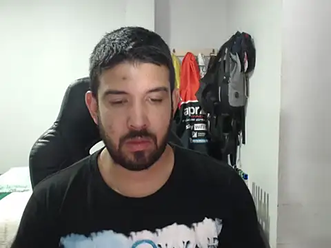 Snapshot of Axel11113 chatting on 12.03.25 Axel11113 online show from 12.03.25