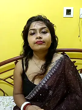 Snapshot of Naughty-Chaaya chatting on 10.12.25 Naughty-Chaaya online show from 10.12.25