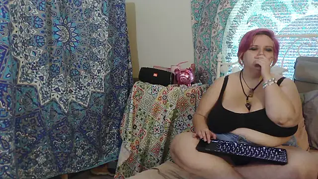 g0lden are0las89 online show from 10.15.25