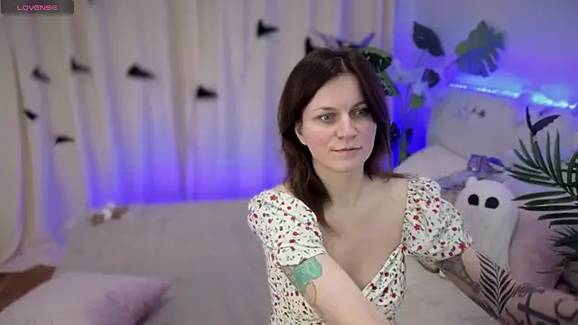 TinaMelt online show from 10.21.25