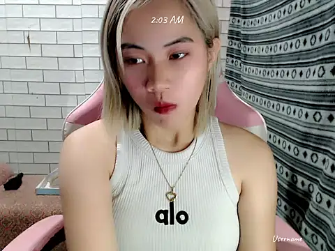 Rainea149 online show from 10.26.25