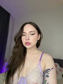 Snapshot of AlexaSpark_ chatting on 07.11.26 AlexaSpark online show from 07.11.26