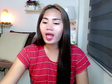 Snapshot of sluttyprincess0 chatting on 03.28.26 sluttyprincess0 online show from 03.28.26