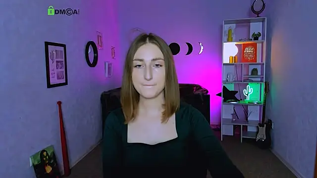 eva smiith  online show from 10.07.25