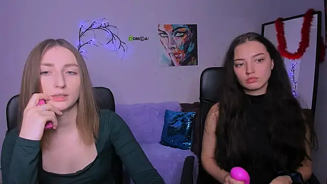 eva smiith  online show from 11.18.25