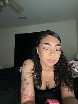 Snapshot of azaraxxxamor chatting on 11.23.25 azaraxxxamor online show from 11.23.25