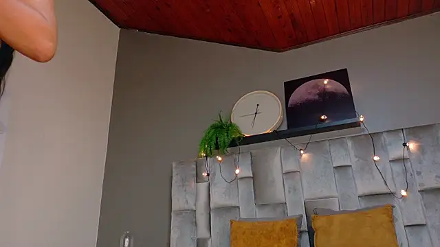 RiriiBrunette   online show from 07.03.26