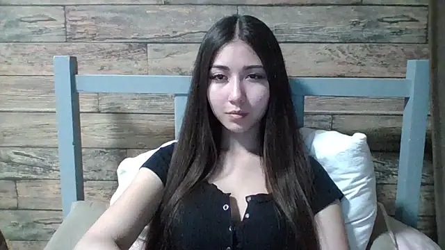 Virginia Hicks online show from 09.17.25