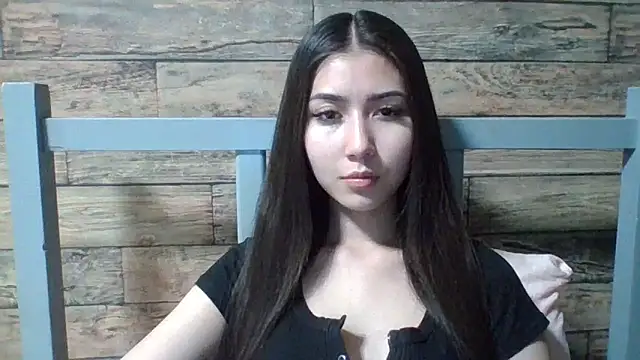 Virginia Hicks online show from 11.23.25