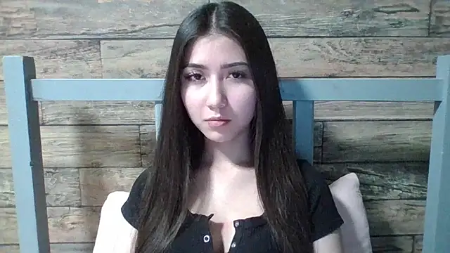 Virginia Hicks online show from 11.28.25