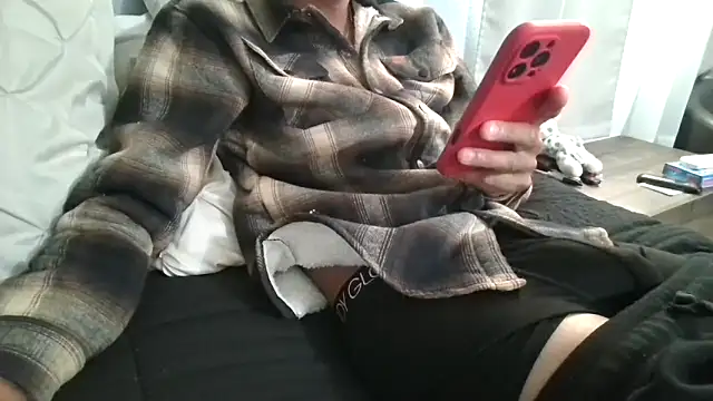 Snapshot of Palmejia chatting on 10.21.25 Palmejia online show from 10.21.25