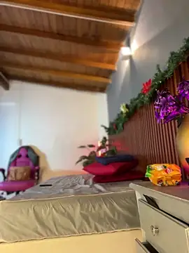 MarilynSmith01 online show from 12.15.25