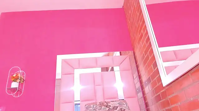 Snapshot of Horny_ebonys chatting on 12.21.25 Horny ebonys online show from 12.21.25