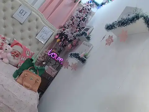 Snapshot of miss_ning chatting on 11.19.25 miss ning online show from 11.19.25