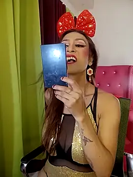 Snapshot of MelaneaHilton chatting on 11.07.25 MelaneaHilton online show from 11.07.25