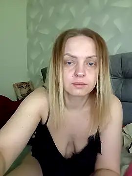Ami Foxy online show from 05.10.26