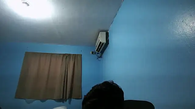 Jaket lovers online show from 10.14.25