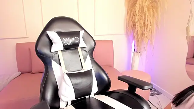 Lilily lv online show from 09.16.25