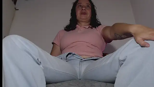 Milf Valeria online show from 02.16.26