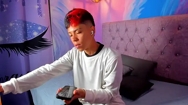 MaxiWildd online show from 10.10.25