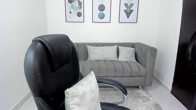 Snapshot of violettasweet__ chatting on 09.19.25 violettasweet   online show from 09.19.25