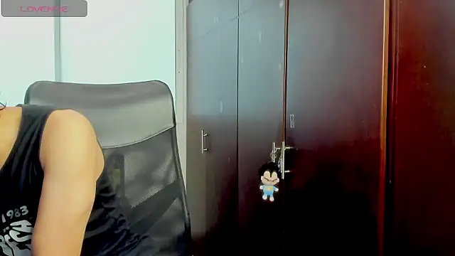 Snapshot of Noxx_starkK chatting on 01.14.26 Noxx starkK online show from 01.14.26