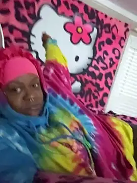 Snapshot of ShesTheOne_444 chatting on 10.21.25 ShesTheOne 444 online show from 10.21.25