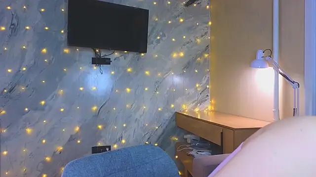 miss bubbles  online show from 02.15.26