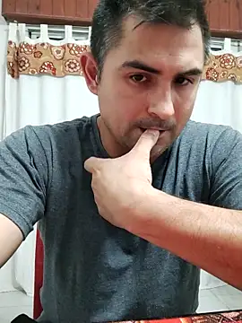 Snapshot of Bradd_32 chatting on 02.07.26 Bradd 32 online show from 02.07.26