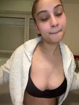 Snapshot of FemmeAffair chatting on 03.15.26 FemmeAffair online show from 03.15.26